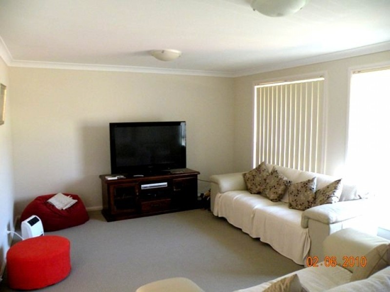113 Binalong Street, Young NSW 2594