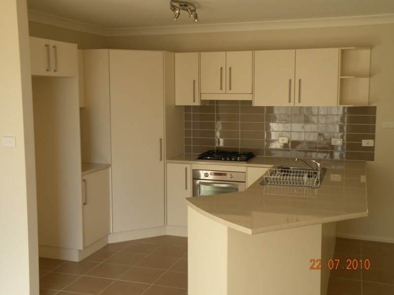113 Binalong Street, Young NSW 2594
