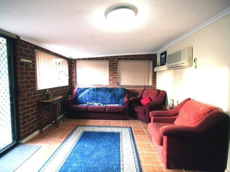 27 Thompson Street, Cootamundra NSW 2590