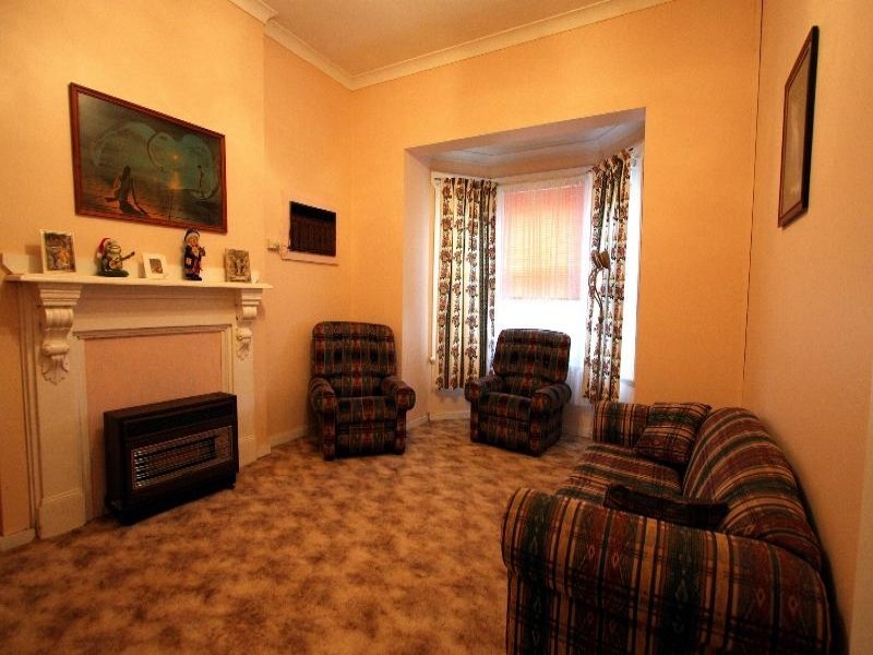 27 Thompson Street, Cootamundra NSW 2590