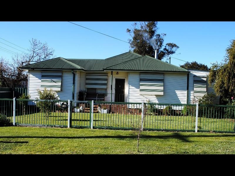 186 Sutton Street, Cootamundra NSW 2590