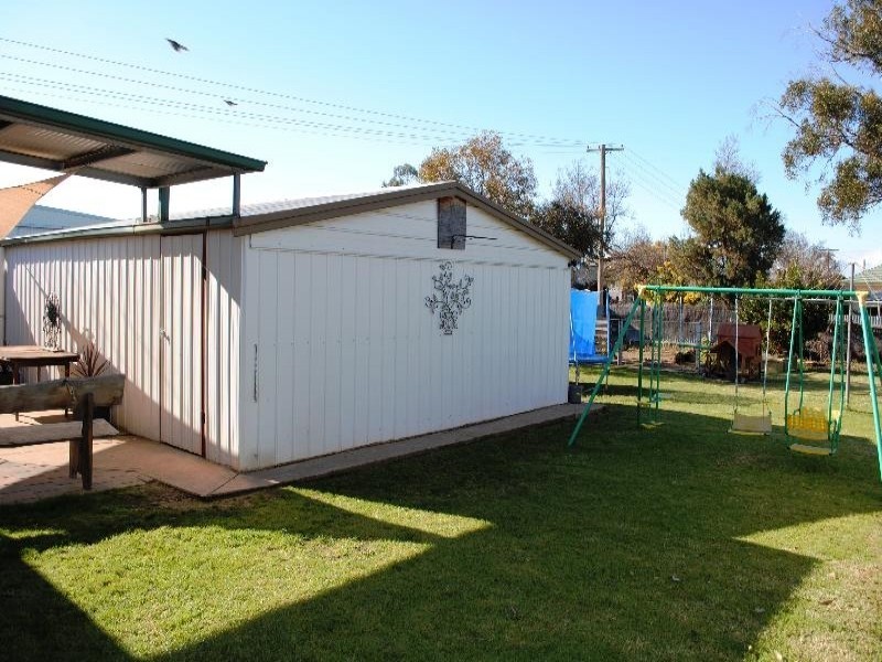 186 Sutton Street, Cootamundra NSW 2590