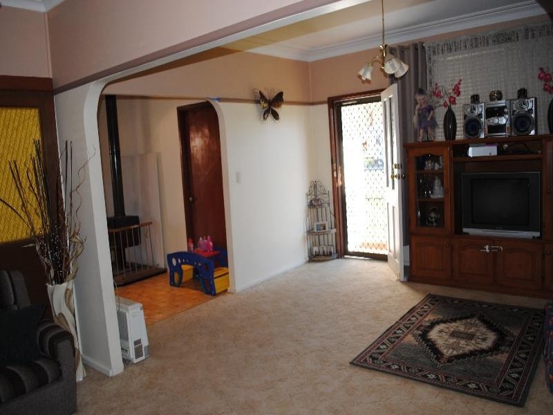 186 Sutton Street, Cootamundra NSW 2590
