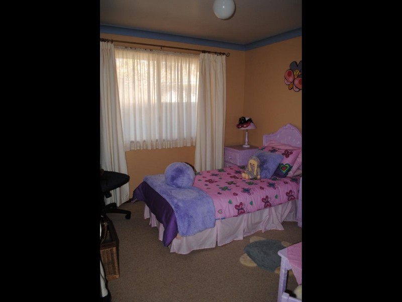 24 Crowe Place, Cootamundra NSW 2590