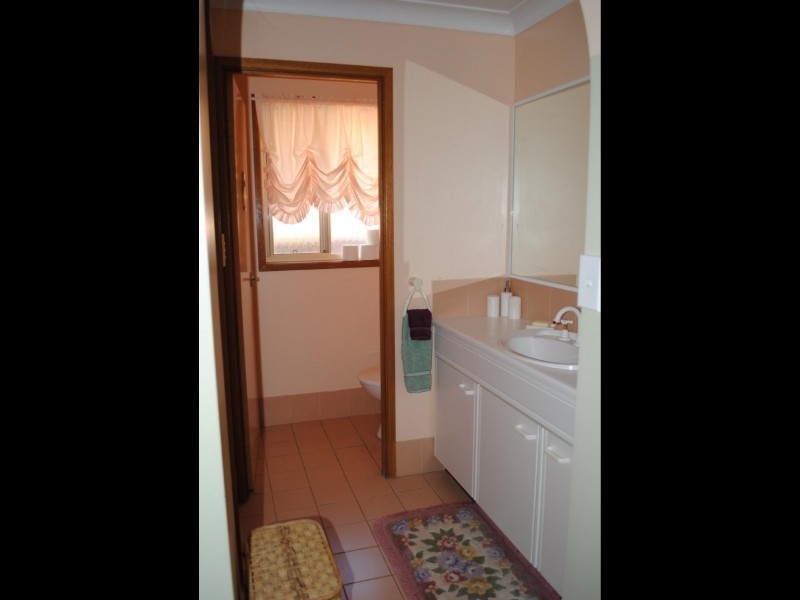 24 Crowe Place, Cootamundra NSW 2590