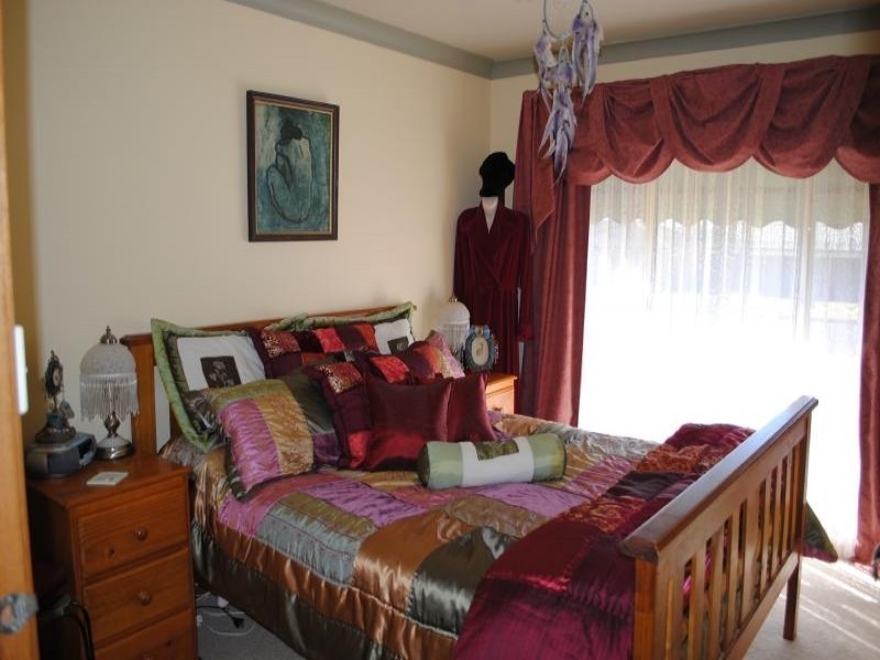 24 Crowe Place, Cootamundra NSW 2590