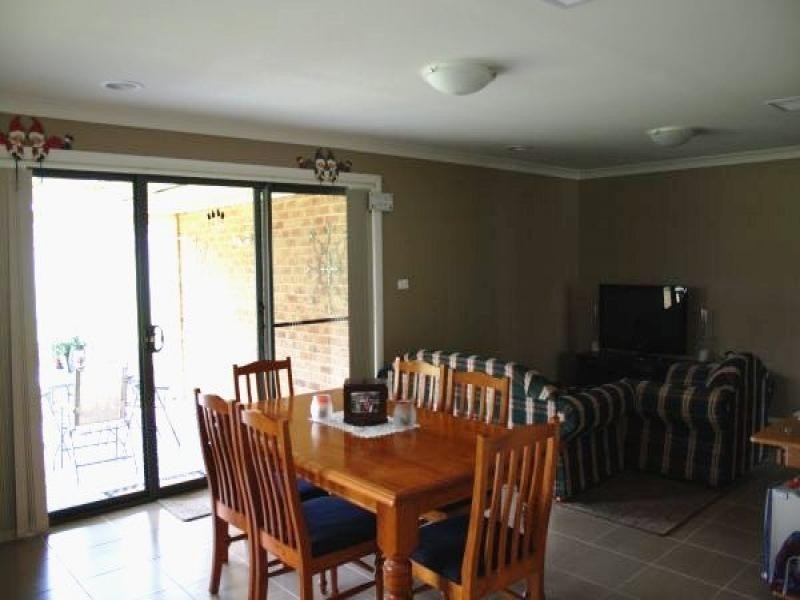 9 Mayoh Place, Young NSW 2594