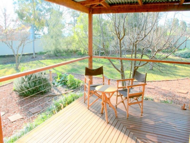 1 Bridge Street, Muttama NSW 2722