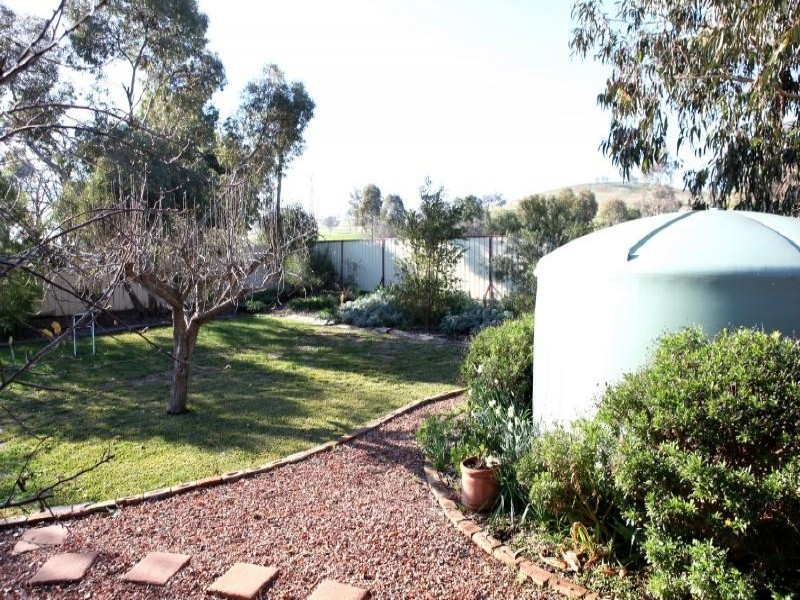 1 Bridge Street, Muttama NSW 2722