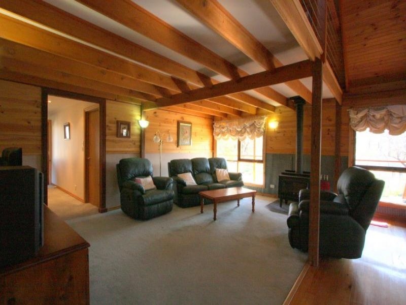 1 Bridge Street, Muttama NSW 2722