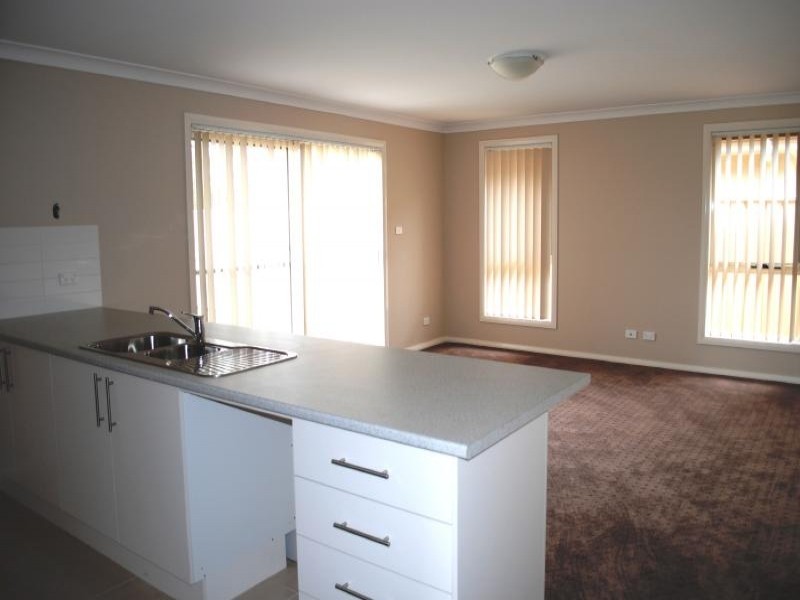 1/105 Thompson Street, Cootamundra NSW 2590