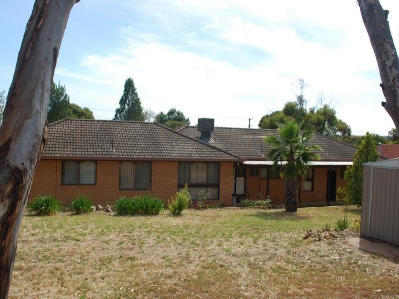 60 Cowcumbla Steet, Cootamundra NSW 2590