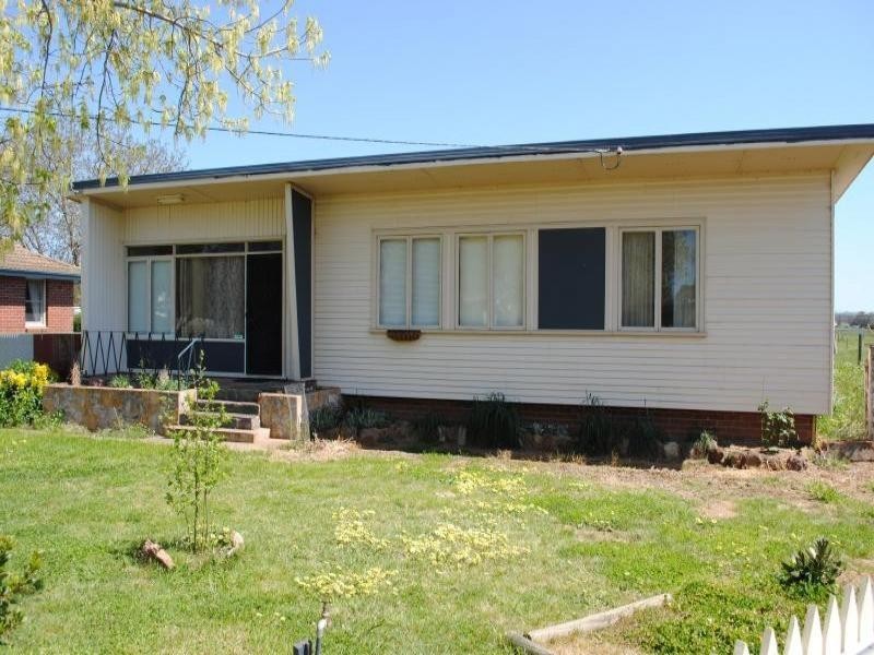 5 Williams Avenue, Cootamundra NSW 2590