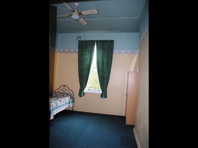 1 Cnr Ward & Albury Sts, Murrumburrah NSW 2587