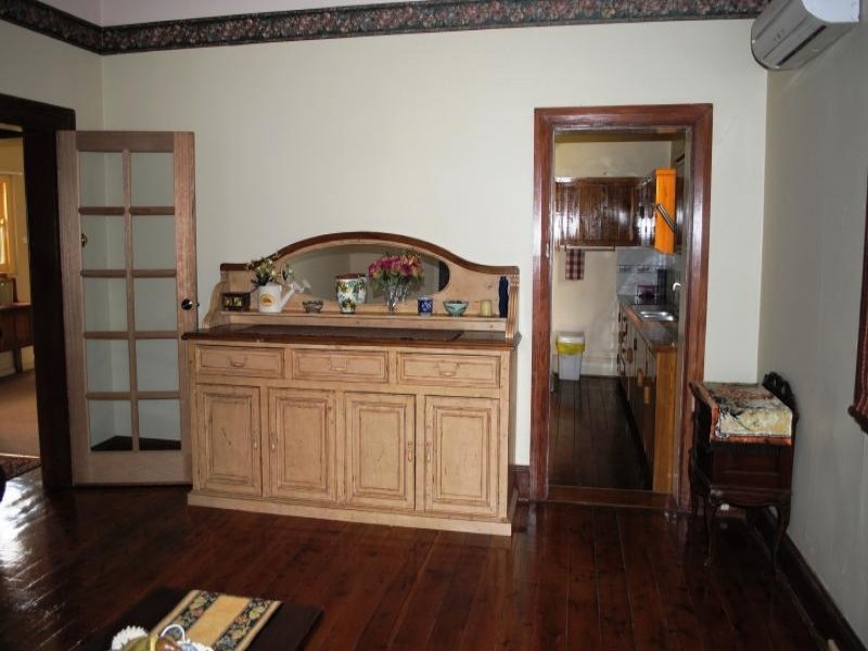 1 Cnr Ward & Albury Sts, Murrumburrah NSW 2587