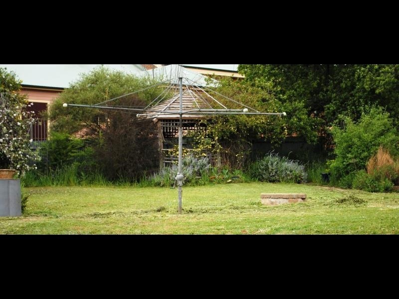 1 Cnr Ward & Albury Sts, Murrumburrah NSW 2587