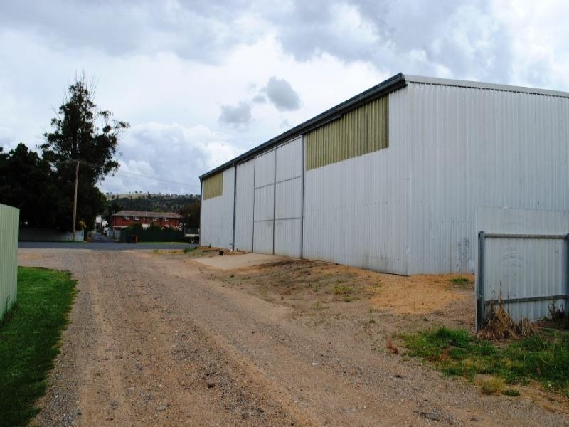 182 Sutton Street, Cootamundra NSW 2590