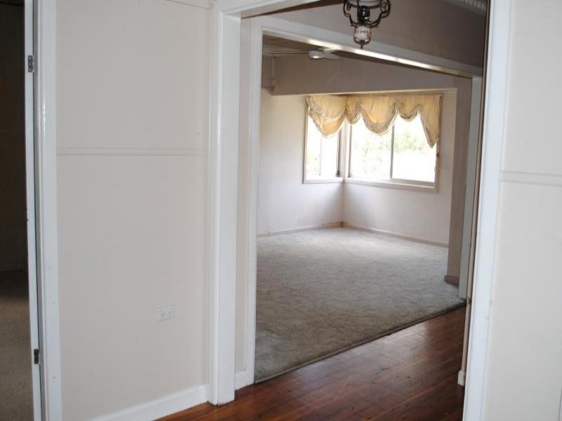 125 Thompson Street, Cootamundra NSW 2590