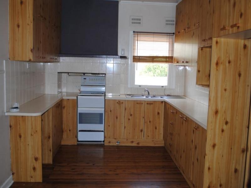 125 Thompson Street, Cootamundra NSW 2590