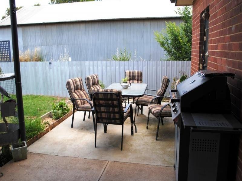 114 Sutton Street, Cootamundra NSW 2590