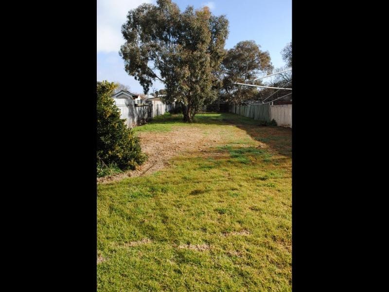 85 Berthong Street, Cootamundra NSW 2590