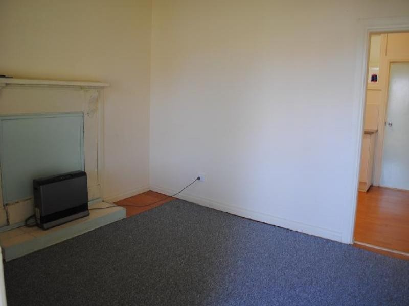 85 Berthong Street, Cootamundra NSW 2590