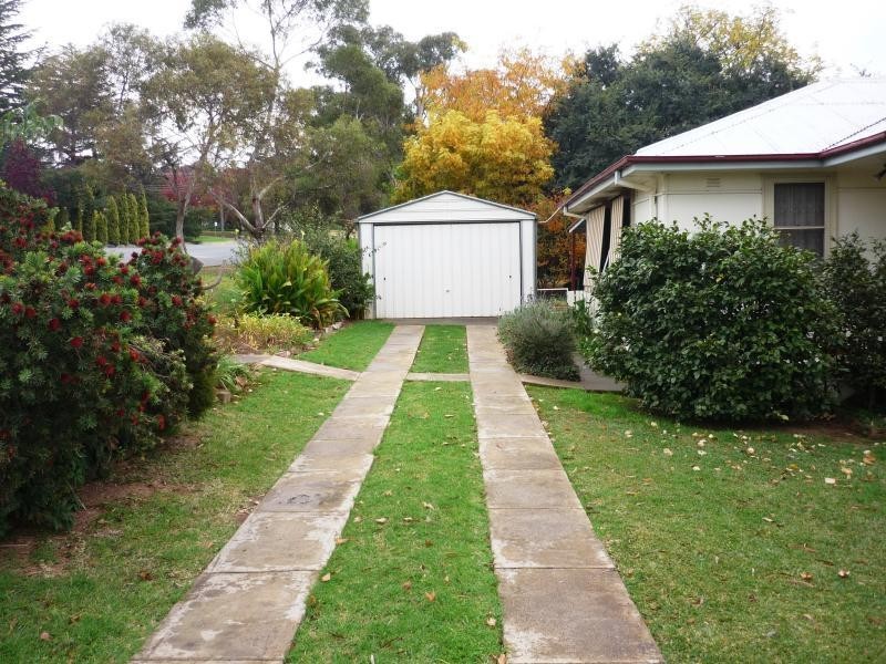 203 Thomson Street, Cootamundra NSW 2590