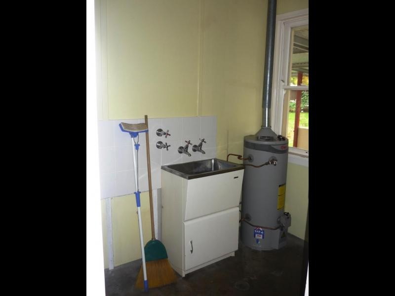 203 Thomson Street, Cootamundra NSW 2590
