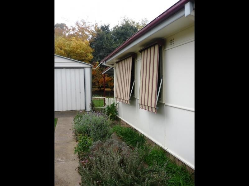 203 Thomson Street, Cootamundra NSW 2590