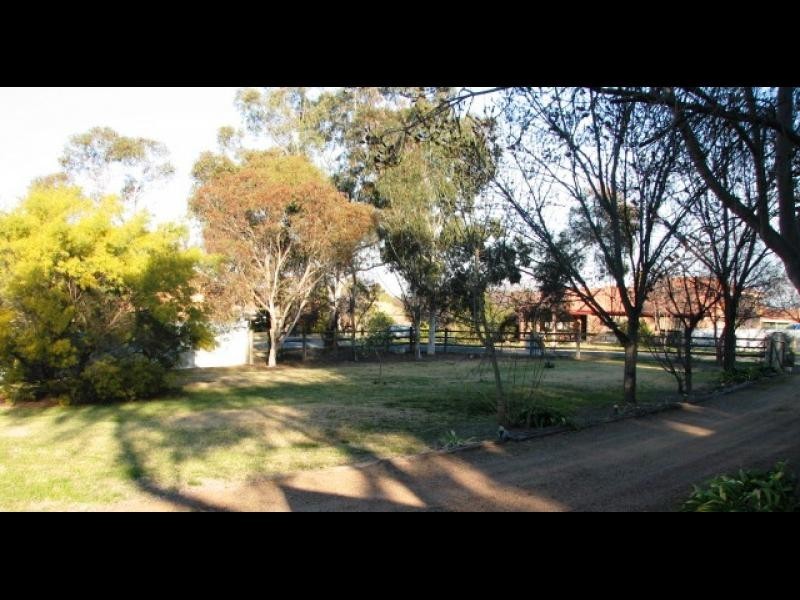 173 Adams Street, Cootamundra NSW 2590