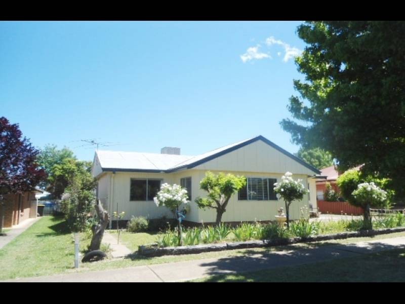 46 Yass Road, Cootamundra NSW 2590