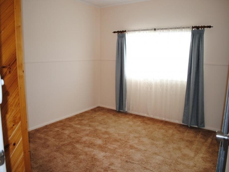 16 Cowcumbla Street, Cootamundra NSW 2590