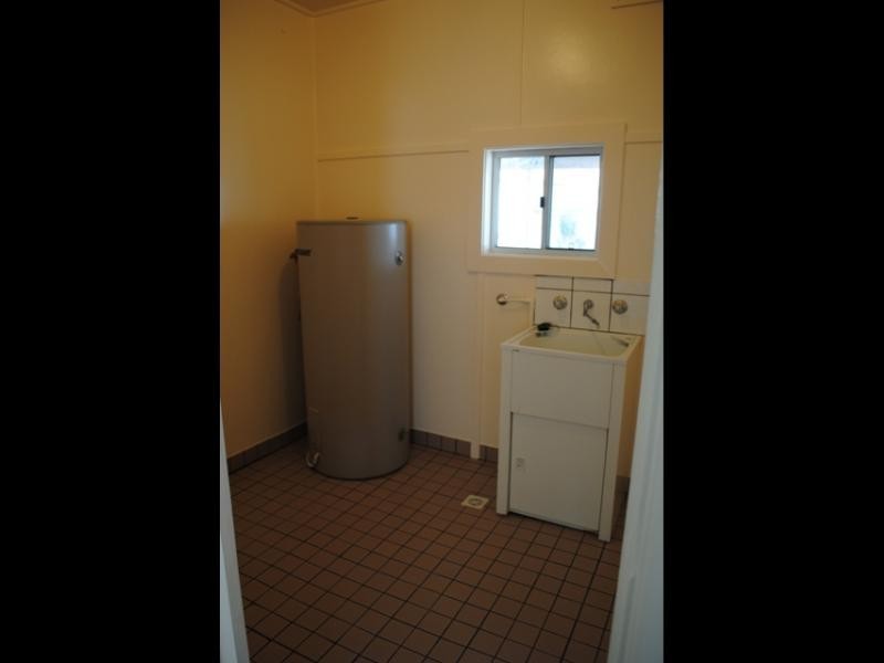 16 Cowcumbla Street, Cootamundra NSW 2590