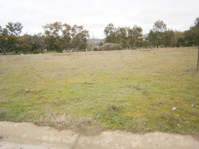 3 Barrett Street, Cootamundra NSW 2590