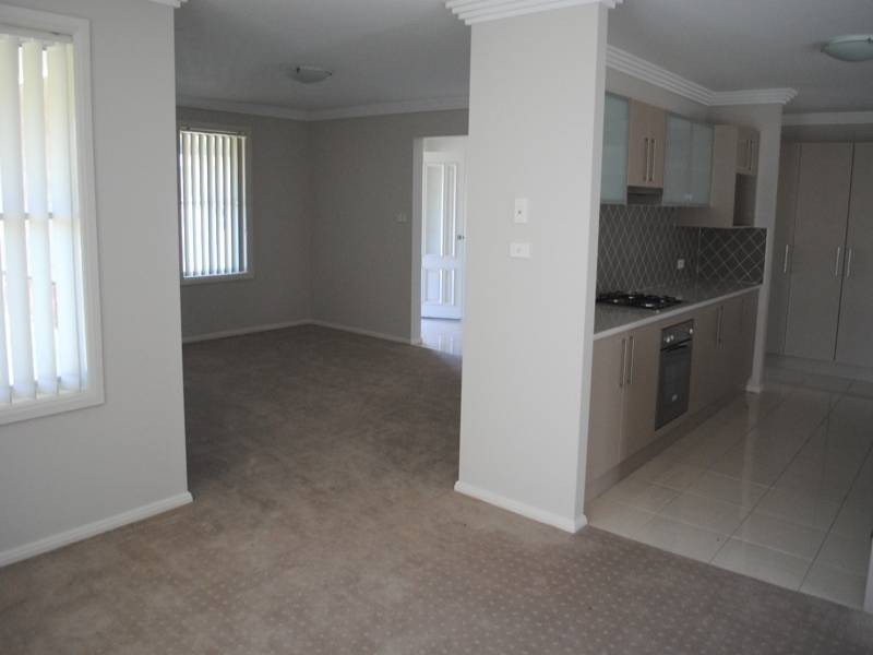 27 Mary Angove Crescent, Cootamundra NSW 2590