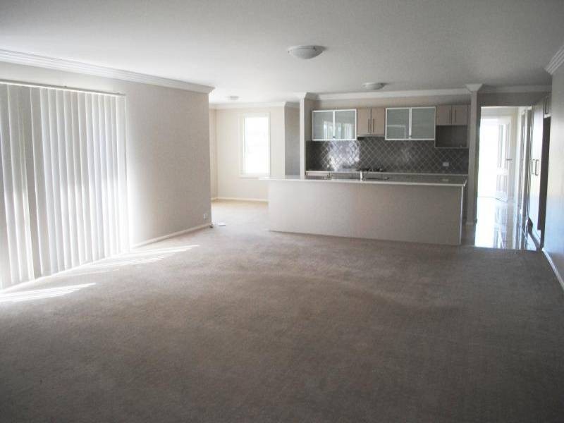 27 Mary Angove Crescent, Cootamundra NSW 2590