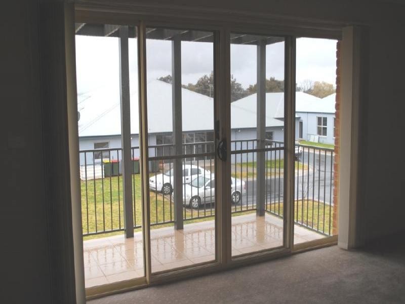 4/5 Bethany Place, Cootamundra NSW 2590