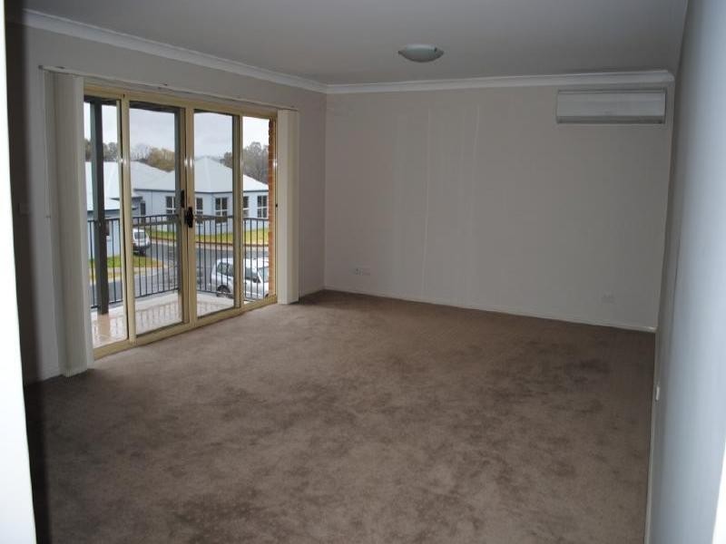 4/5 Bethany Place, Cootamundra NSW 2590