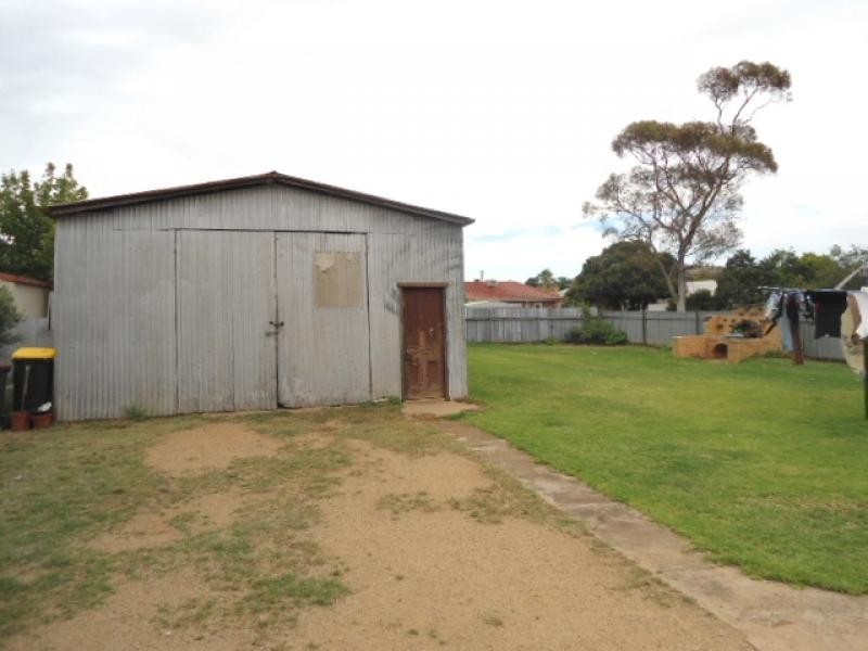 140 Temora Street, Cootamundra NSW 2590