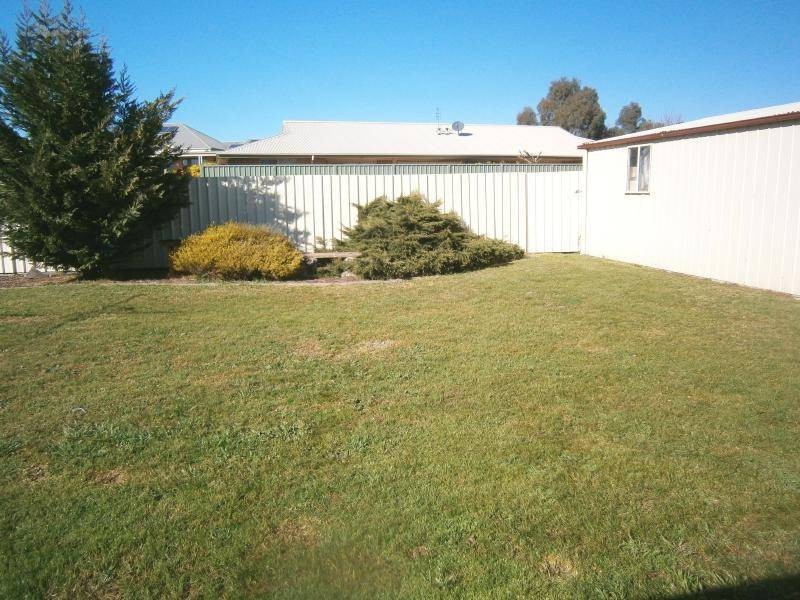 9 Inala Place, Cootamundra NSW 2590