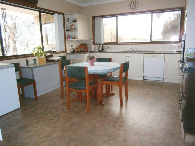 5 Bland Street, Cootamundra NSW 2590