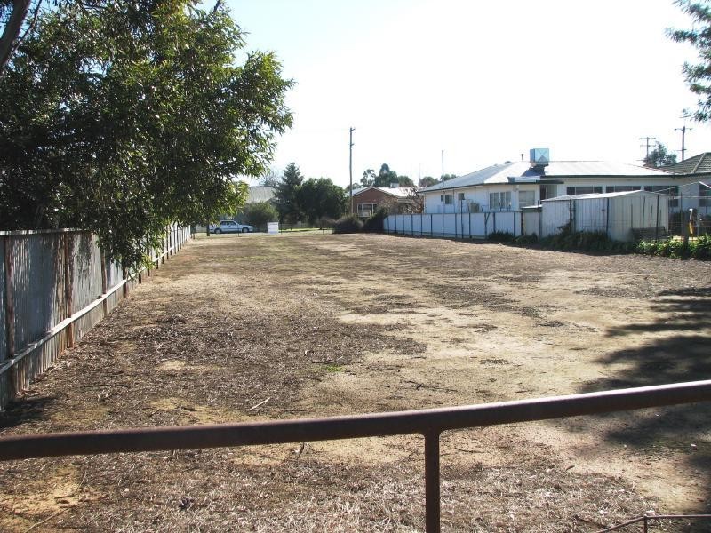 66 Berthong Street, Cootamundra NSW 2590