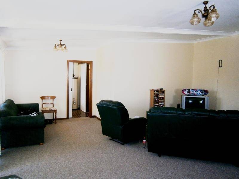 60 Mackay Street, Cootamundra NSW 2590