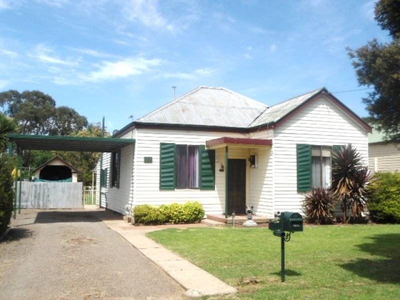 21 Wills Street, Cootamundra NSW 2590