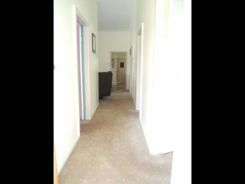 21 Wills Street, Cootamundra NSW 2590