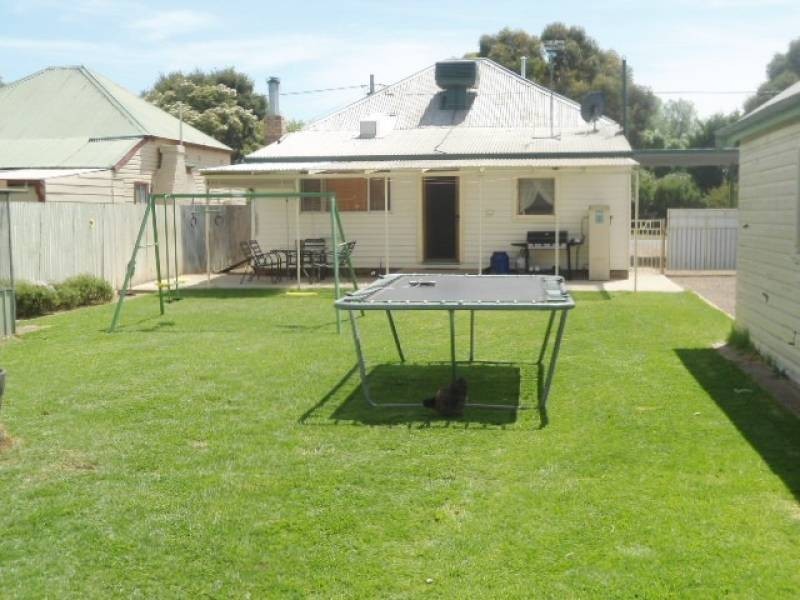 21 Wills Street, Cootamundra NSW 2590