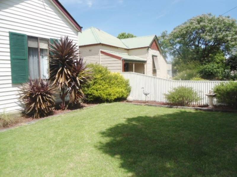 21 Wills Street, Cootamundra NSW 2590