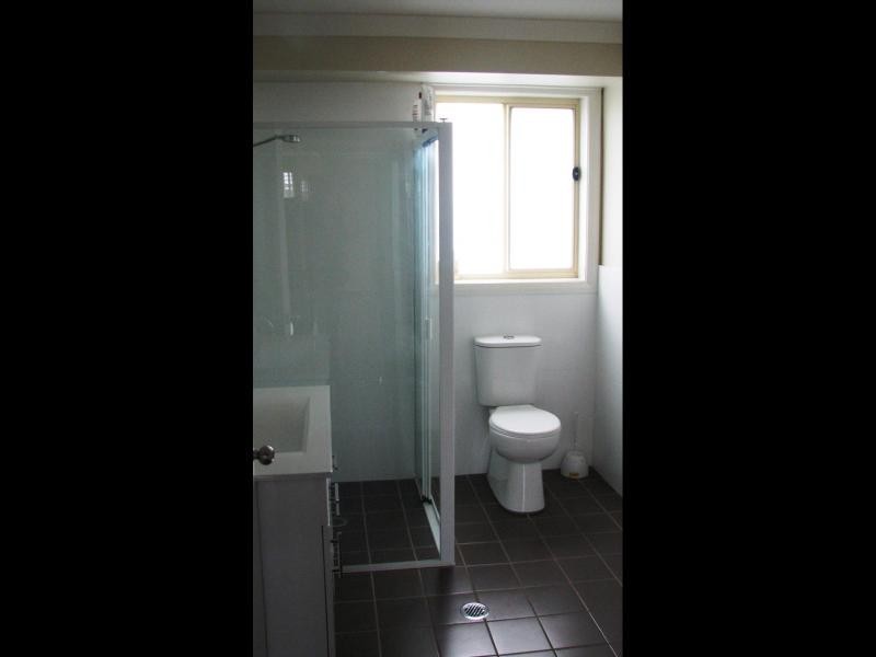 2 Garland Place, Young NSW 2594