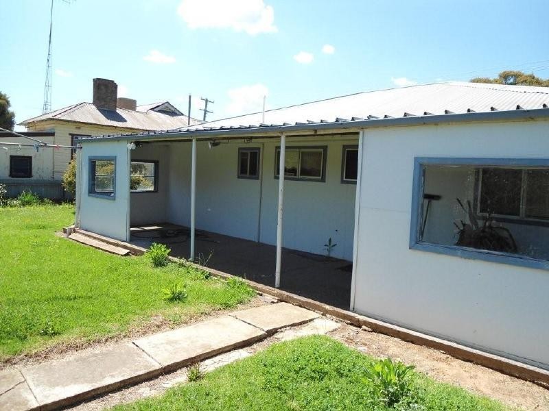 103 Berthong Street, Cootamundra NSW 2590