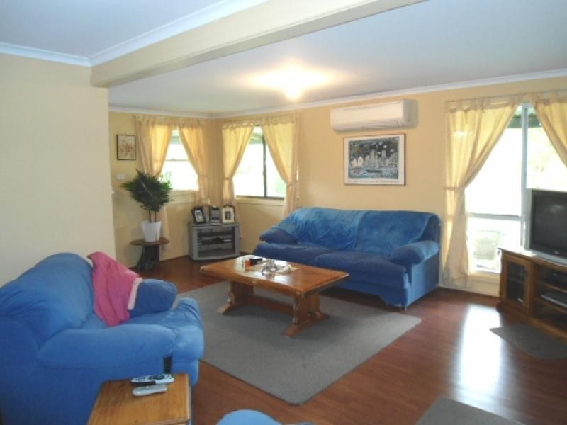 1 Victoria Street, Wallendbeen NSW 2588